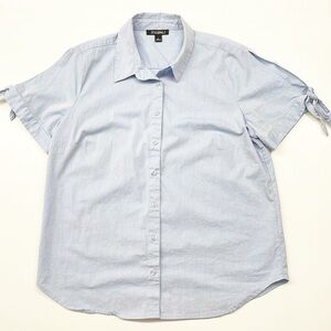 Roz & Ali blue button down short cut out sleeve top